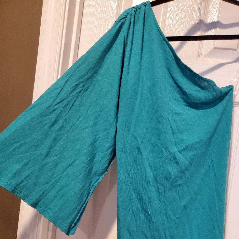 Victoria's Secret top shop one shoulder bell sleeve top. NWOT. TEAL. XS.